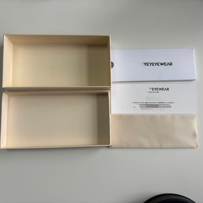 Beige eyeglass case set-6