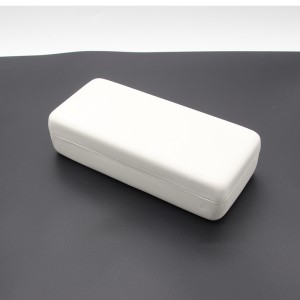 China wholesale China  Pattern Logo Metal Spectacle Sunglasses Case