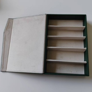 5-Slot Eyewear Case for Home Storage or Retail Display