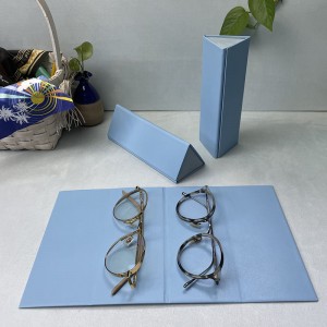 Triangle display folding eyewear case