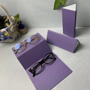 Triangle display folding eyewear case