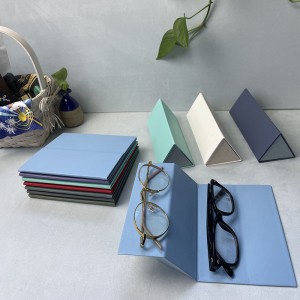 Triangle display folding eyewear case